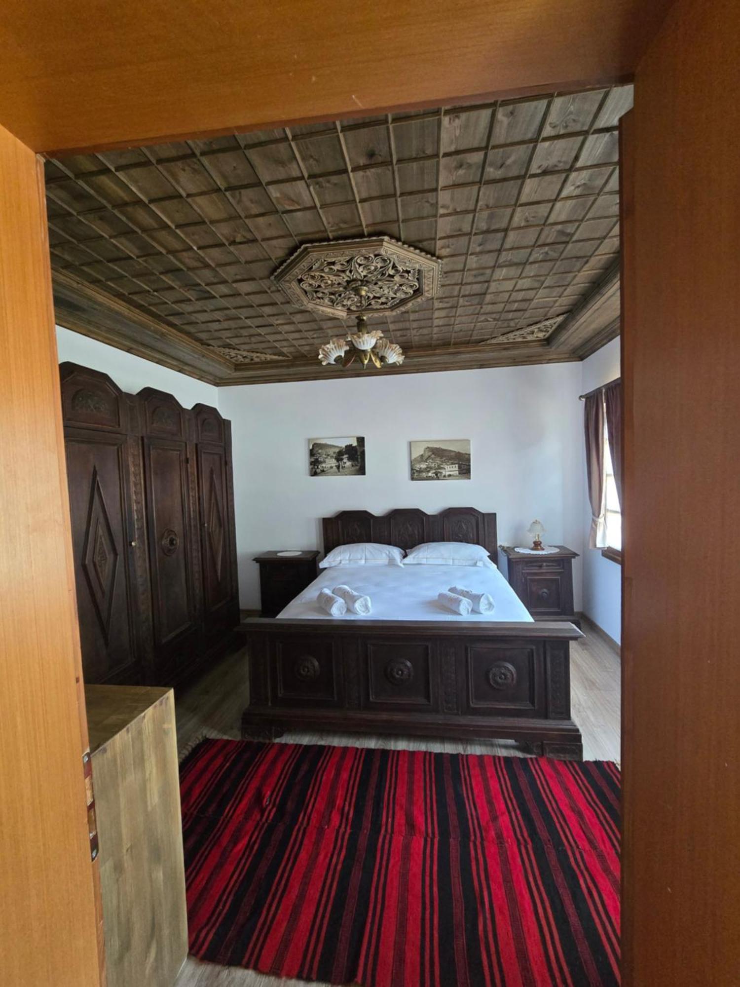 J.prifti Hotel